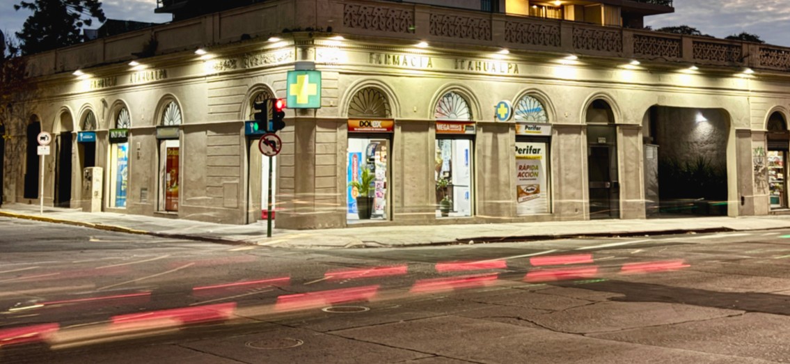 Hoy Farmacia Atahualpa cumple 117 años